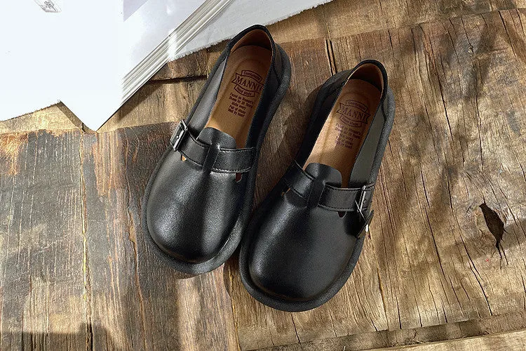 Women Retro Buckled Leather Casual Shoes